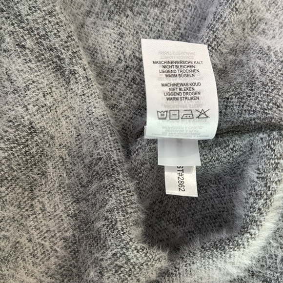 Lysse Tribeca Hooded Sweater Poncho Gray and White Plaid Open Cardigan - Picture 8 of 8